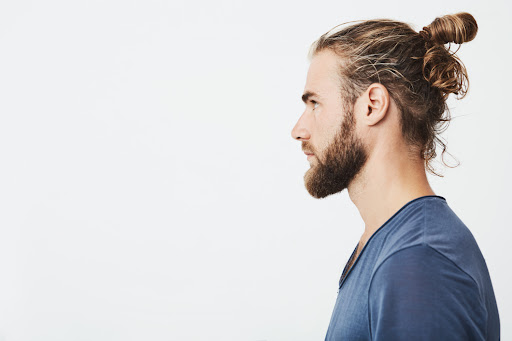 homem-cabelo-grande