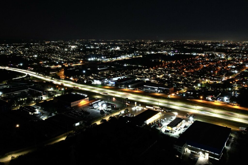 default iluminacao-contorno-sul-curitiba
