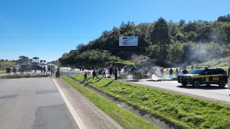 indigenas-bloqueiam-rodovia-2-e1625073353282