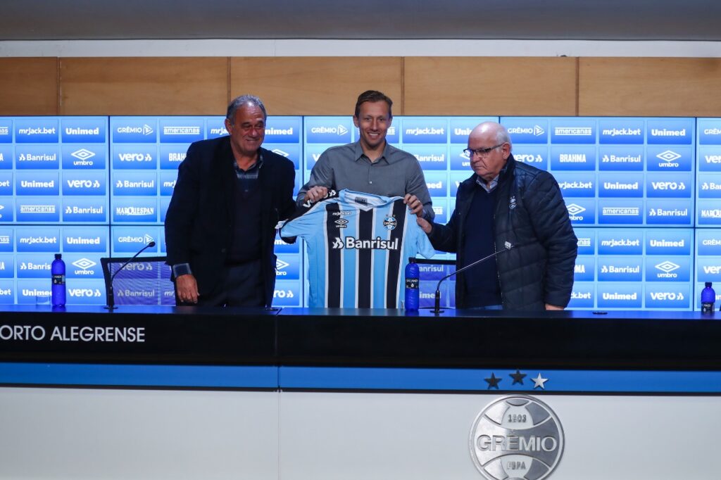 lucas-leiva-no-gremio