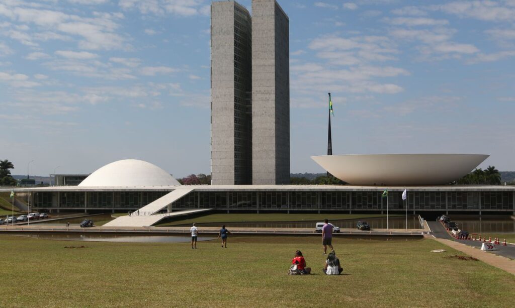 Palácio do Congresso Nacional na Esplanada dos Ministérios em Brasília Palácio do Congresso Nacional na Esplanada dos Ministérios em Brasília
