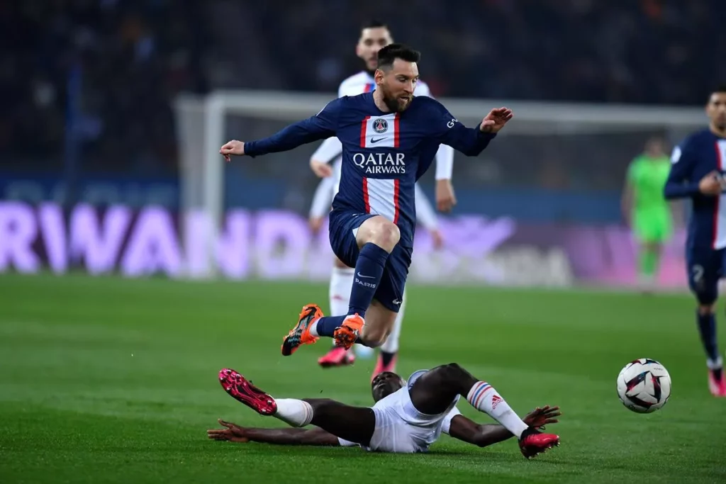lyon-33-messi