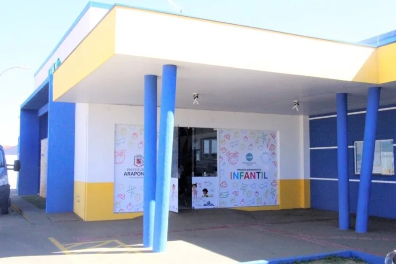 mae-bate-vassoura mae-bate-vassoura