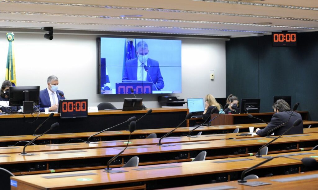 maus-tratos Gustavo Sales/Câmara dos Deputados
