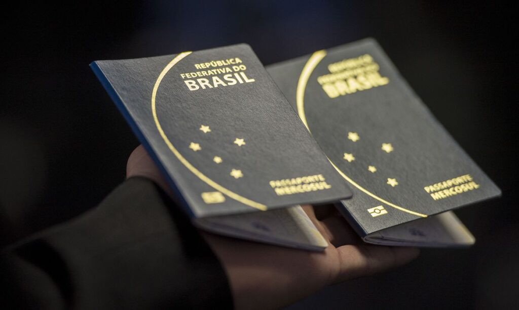 mc_passaporte_foto_marcelo_camargo_10-07-2015_001-1