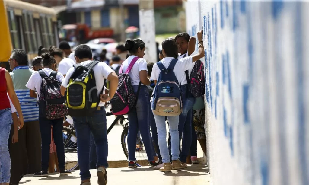 mcamg_abr_10052019_9678_1 Escolas em tempo integral terão 1 milhão de vagas