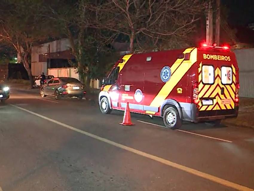 menino-pedia-dinheiro-atropelado menino-pedia-dinheiro-atropelado