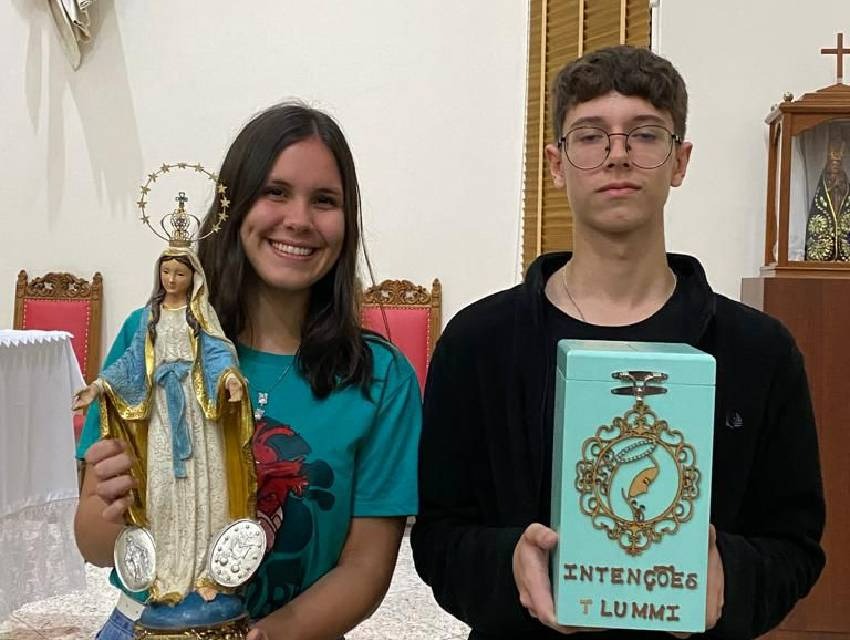 missa-estudantes-colegio-cambe missa-estudantes-colegio-cambe