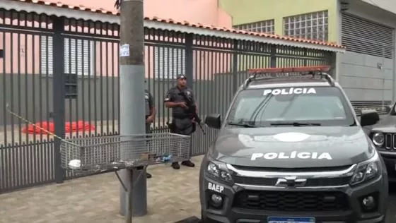 Mulher é morta a tiros pelo namorado