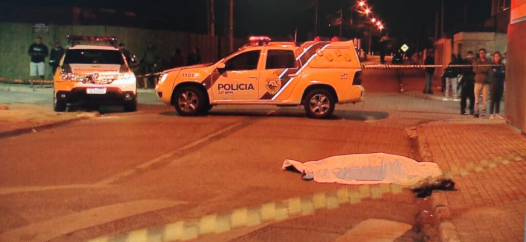 morto-pensao-pinhais Ailton Vieira/Rede Massa