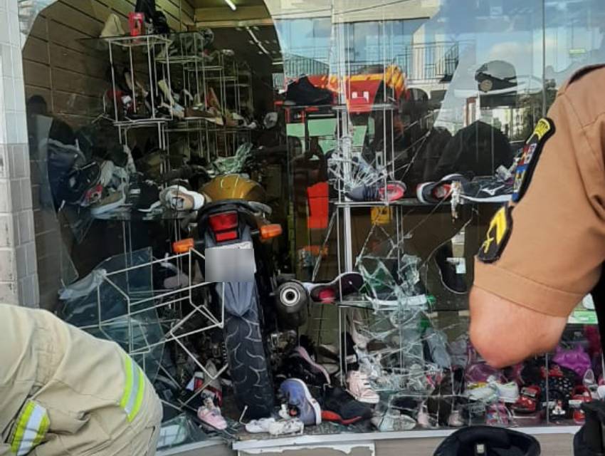 moto-invade-loja-pinhais