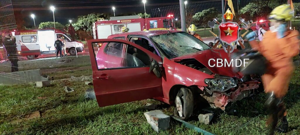 motorista-atropela-cinco-ciclistas