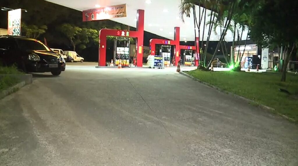 mulher-atropelada-posto mulher-atropelada-posto