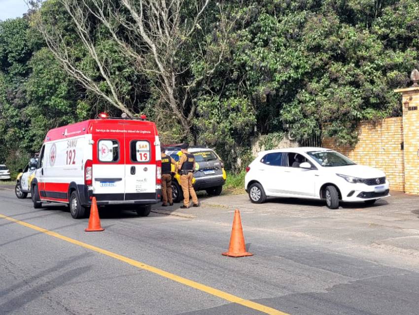 mulher-nua-carro-sao-braz mulher-nua-carro-sao-braz