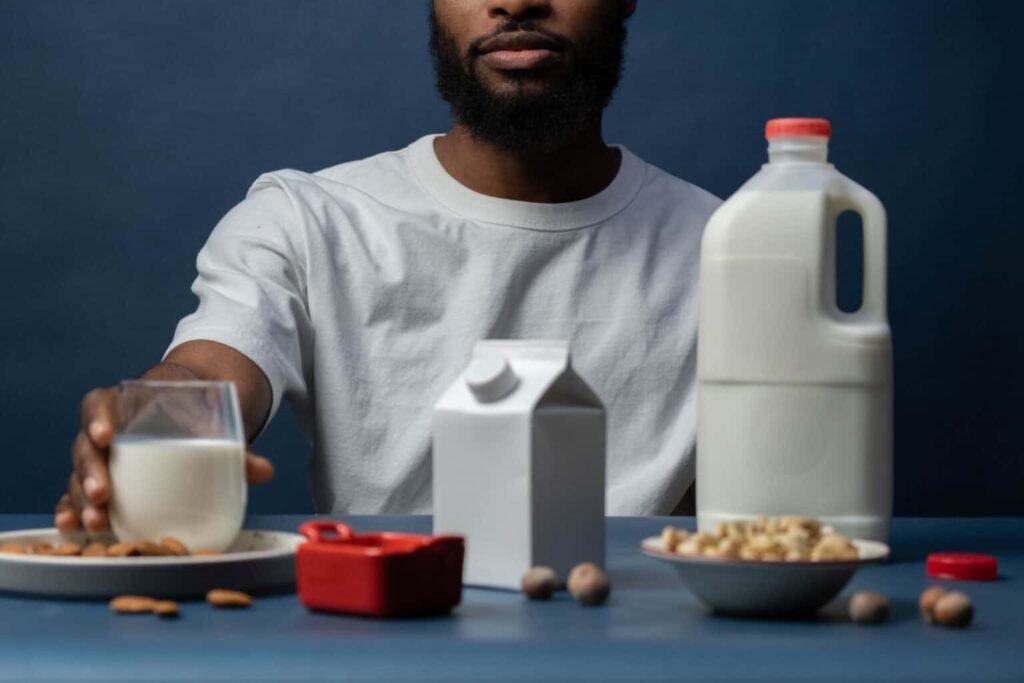 negro-intolerante-lactose negro-intolerante-lactose