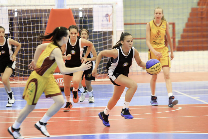 news_interna_basquete_pinhao_campeao_2016-e1625245869157