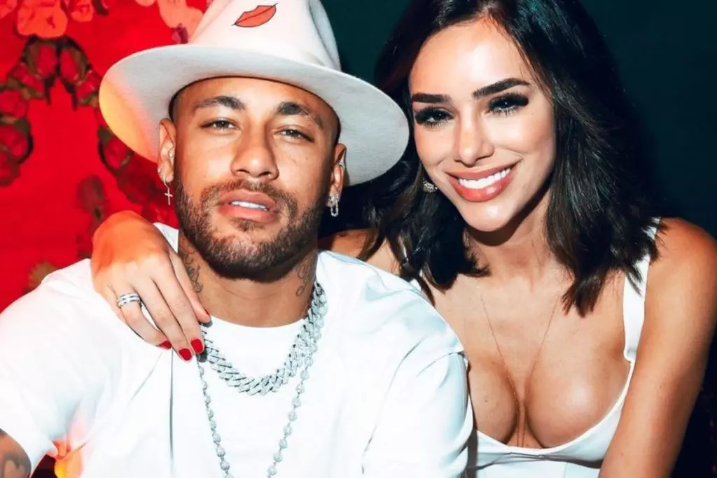 neymar-e-bruna-biancardi-posando-juntos-roupa-branca-1024×683.jpg