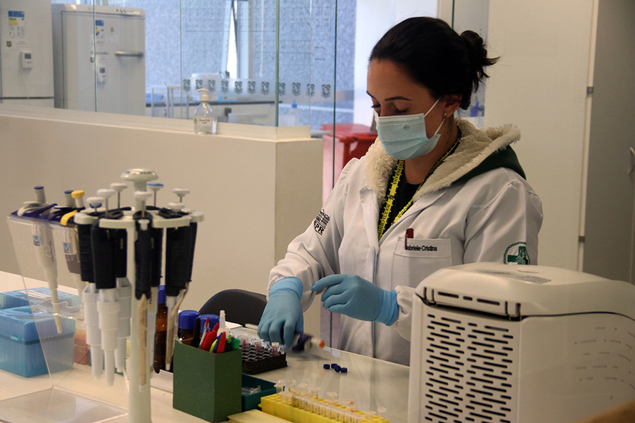 Assinatura de Termo de Cooperação Técnica para exames de pato