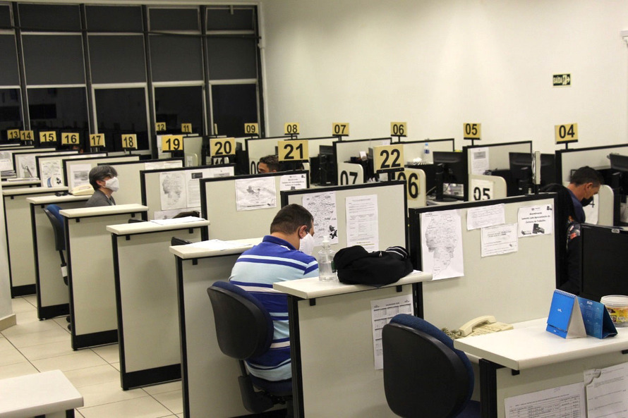 Agência do Trabalghador de Curitiba  –  Foto: SEJUF