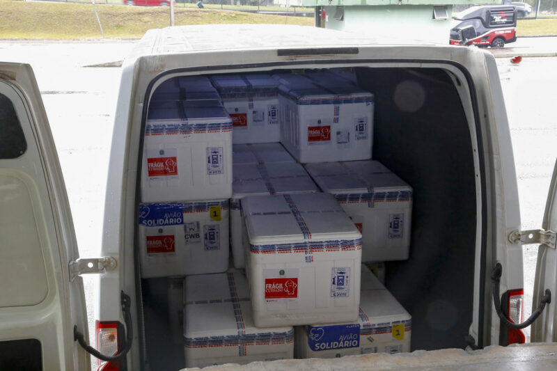27/07/2021 – Nova remessa de vacinas contra o covid.
Foto Gilson Abreu/AEN