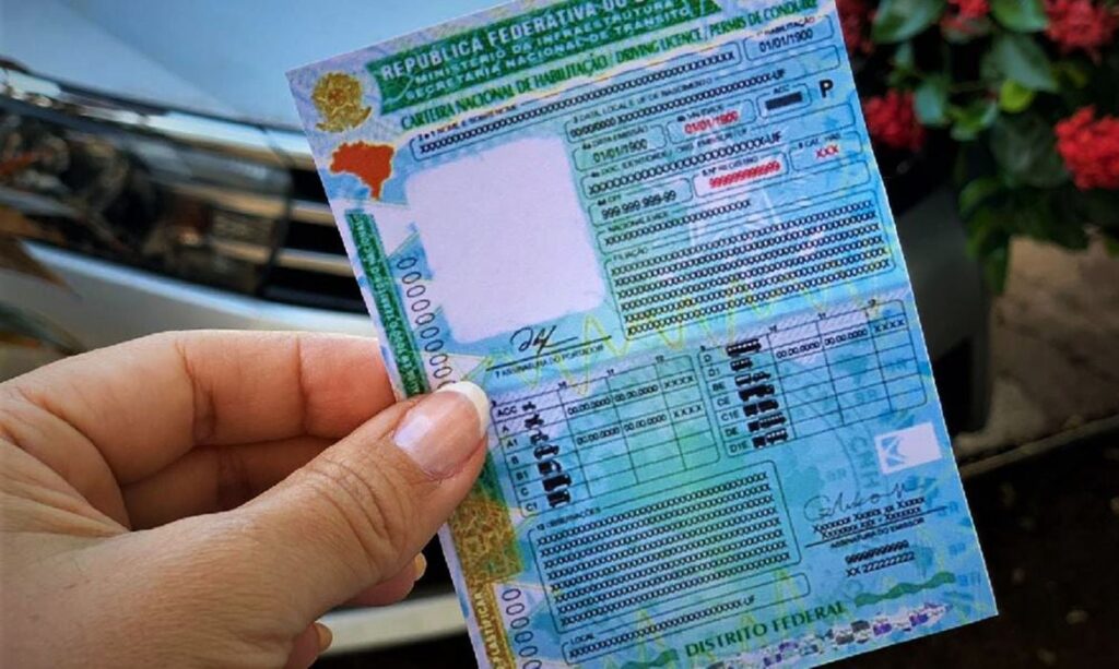 Nova Carteira Nacional de Habilitação – Foto por: Lidiana Cuiabano/Detran-MT Nova Carteira Nacional de Habilitação – Foto por: Lidiana Cuiabano/Detran-MT