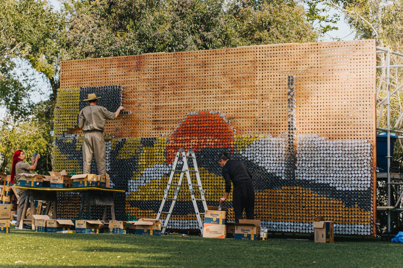 obra-de-arte-garrafas-cerveja-curitiba