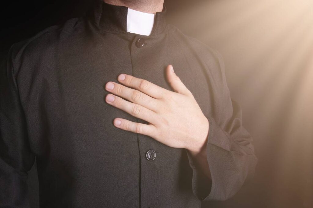 padre-catolico-condenado-prisao