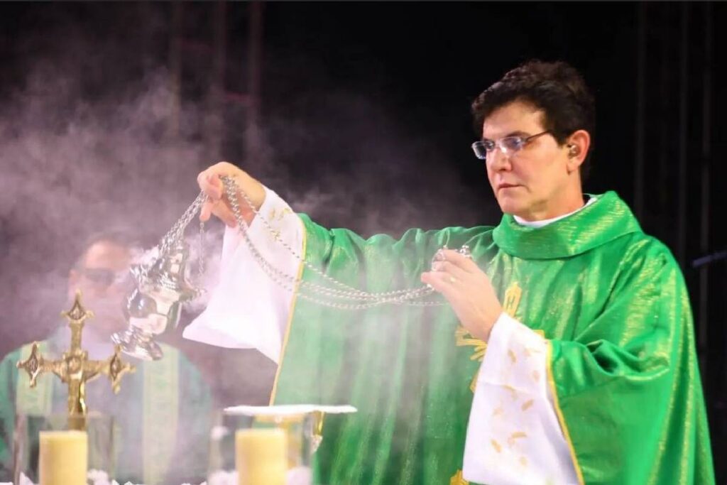 padre-reginaldo-manzotti-tem-alta-hospitalar padre-reginaldo-manzotti-tem-alta-hospitalar