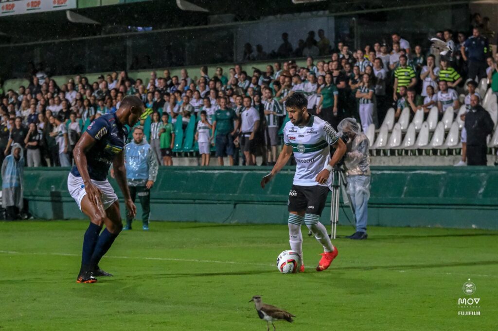 paranaense-coritiba-vence paranaense-coritiba-vence