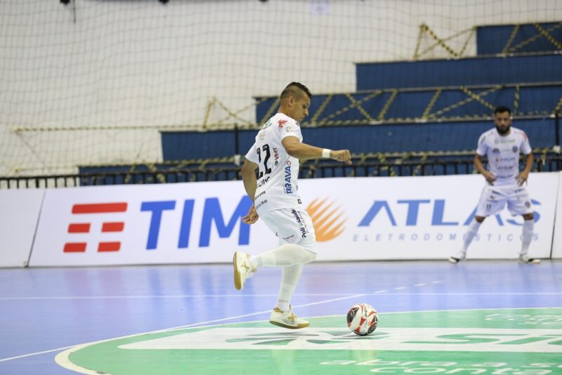 pato-futsal-2-e1631277777537