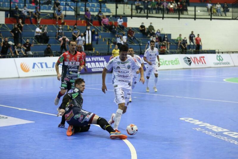 pato-futsal-7-e1632321541695