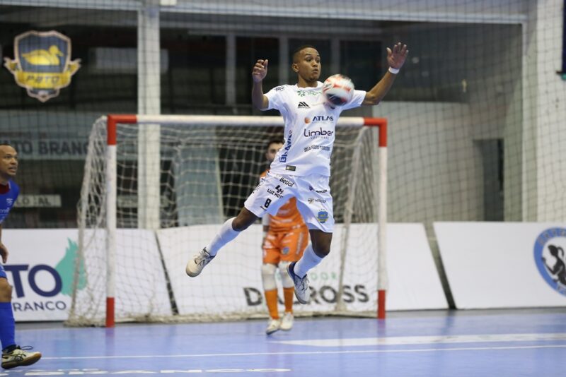 pato-futsal-e1633446821999