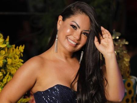 paulinha-abelha-vocalista-do-calcinha-preta