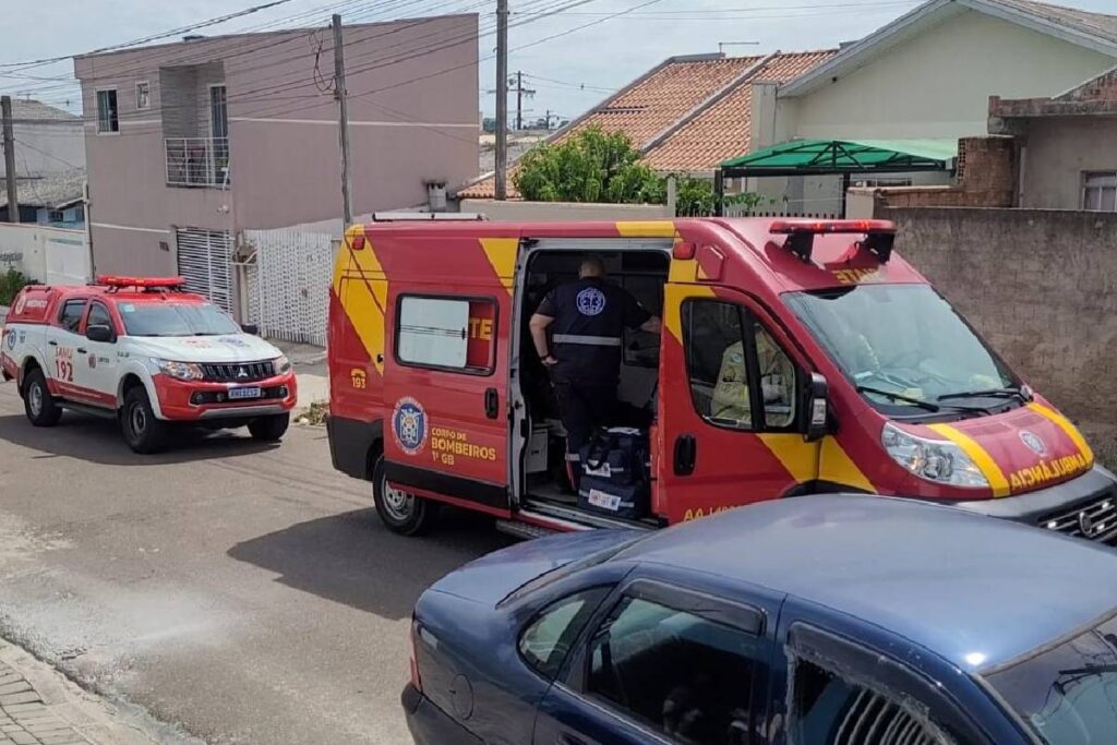 pedra-cai-em-cima-de-homem