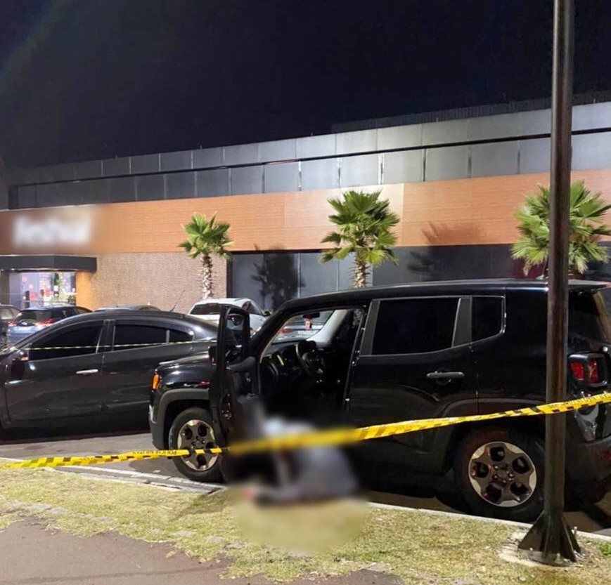 photo4990161414635235593