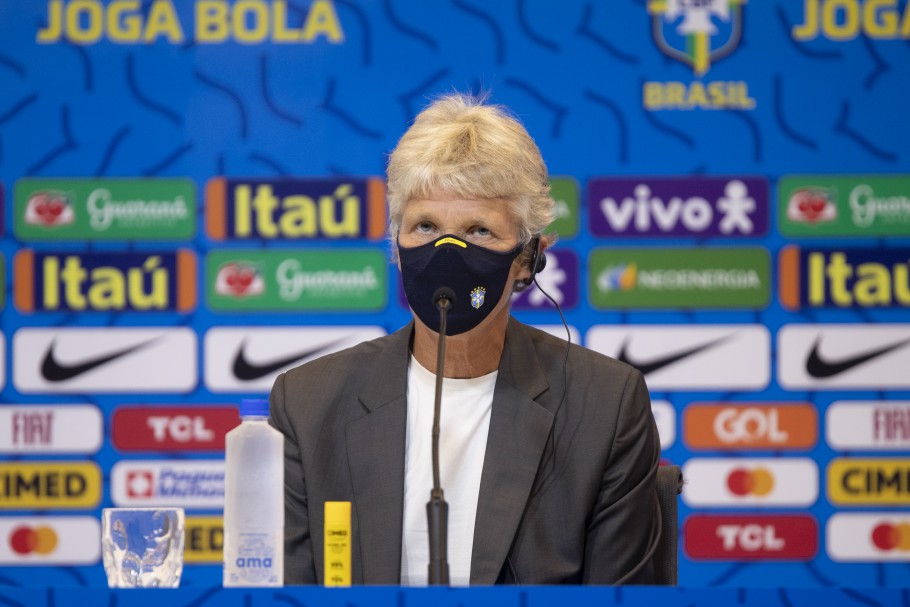pia-selecao-feminina pia-selecao-feminina