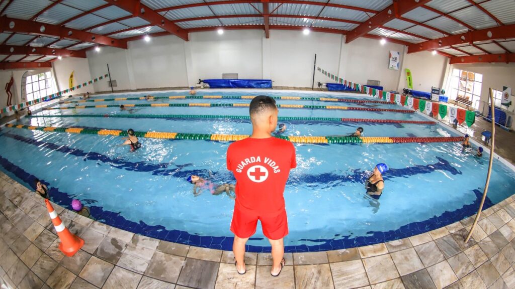 piscinas-curitiba-03-10 (1)