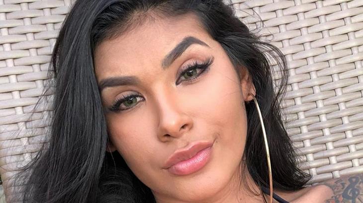 pocah-BBB21_a37b9cae71111f34d7a9d9f7539a9495a84bb1bc