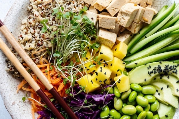 poke-bowl-vegano-com-fotografia-de-tofu-marinado_53876-104591 poke-bowl-vegano-com-fotografia-de-tofu-marinado_53876-104591