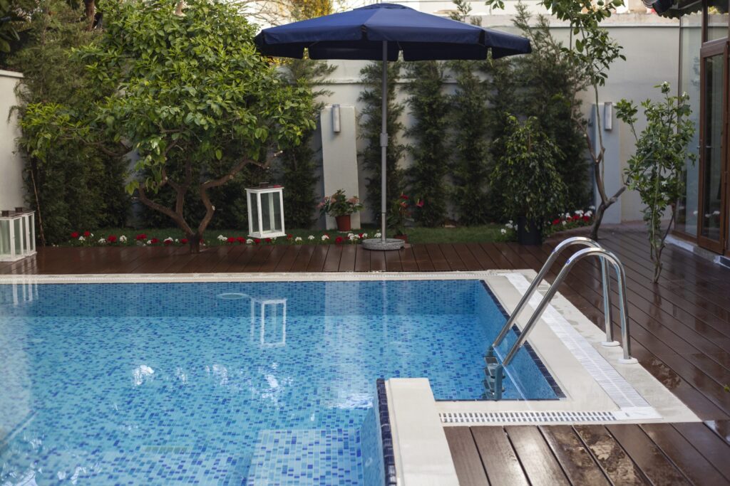 pool-5055009-scaled pool-5055009-scaled