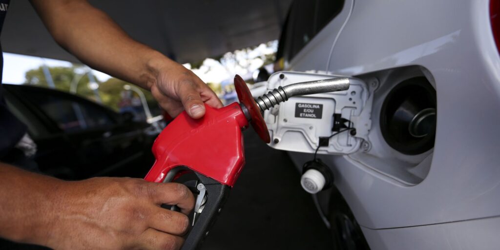 postos-combustiveis postos-combustiveis-etanol-gasolina