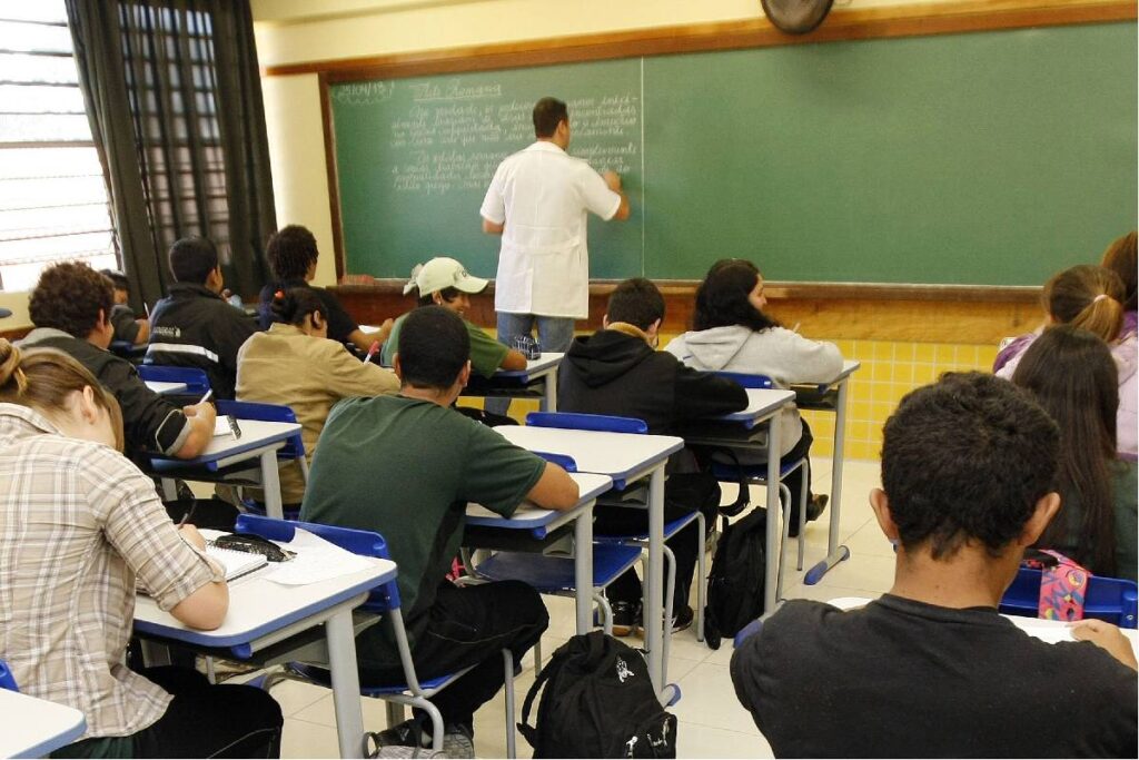 psicologos-escolas-estaduais-parana psicologos-escolas-estaduais-parana