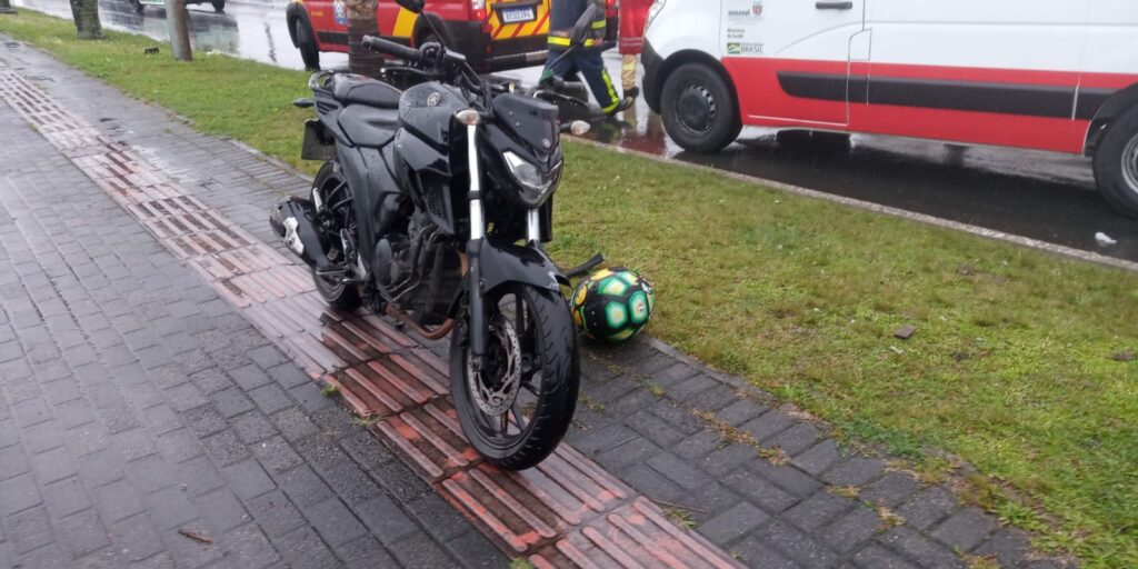 queda-moto-linha-verde