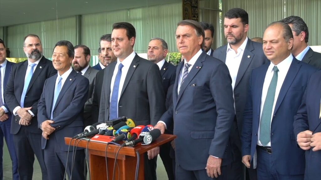 ratinho-junior-apoio-bolsonaro ratinho-junior-apoio-bolsonaro