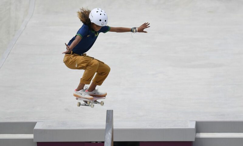 rayssa_leal_manobra_skate_toquio-e1635629293617