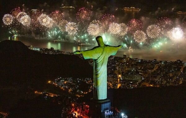 reveillon-2020-fogos-do-cristo-verde