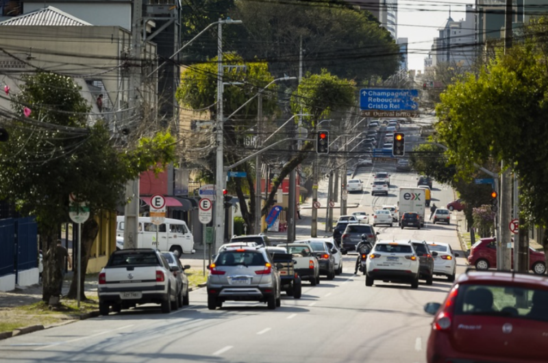 rua-vias-curitiba-e1661894454313