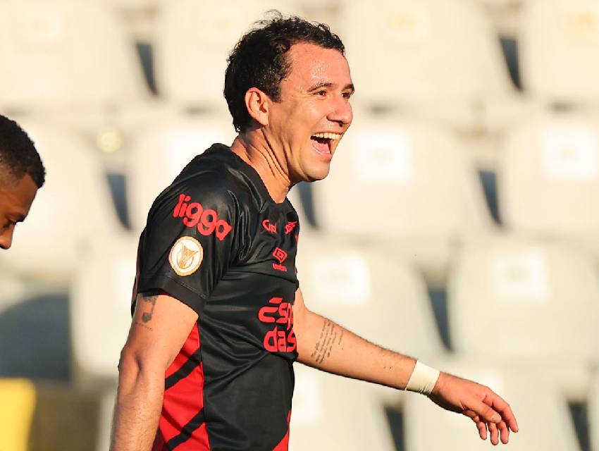 santos-athletico-brasileirao