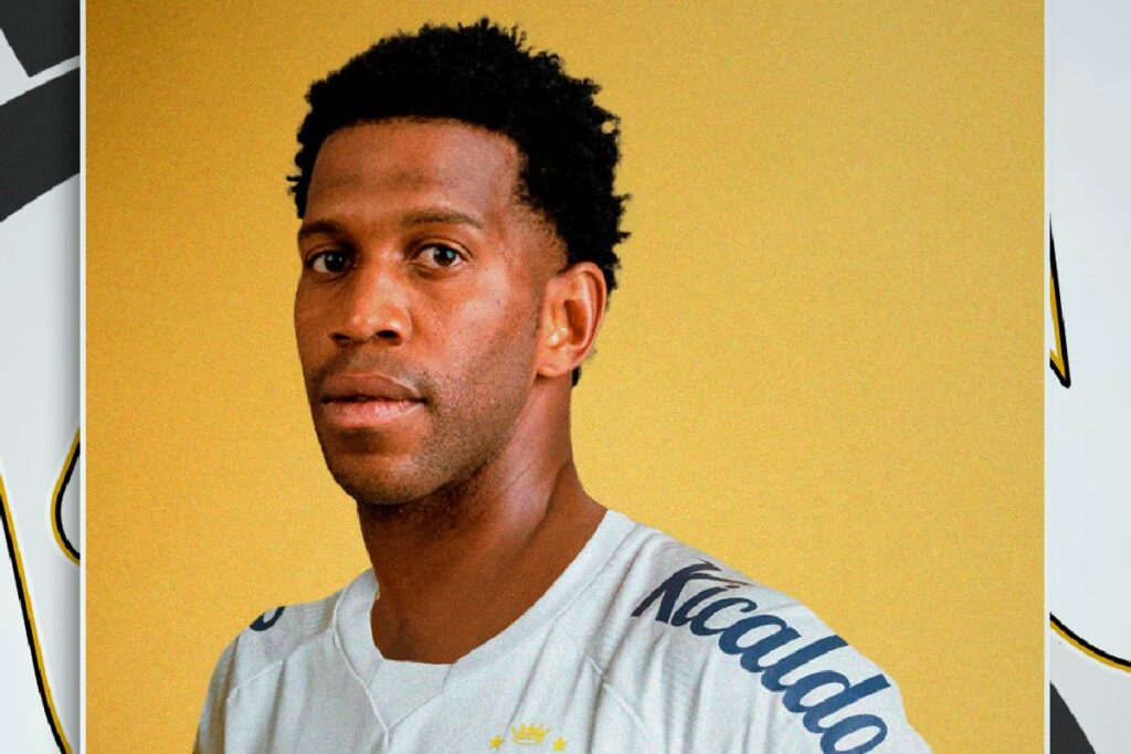 santos-contrata-gil santos-contrata-gil