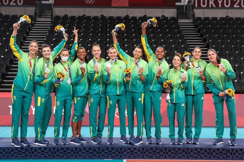 selecao-feminina-fica-com-a-medalha-de-prata selecao-feminina-fica-com-a-medalha-de-prata